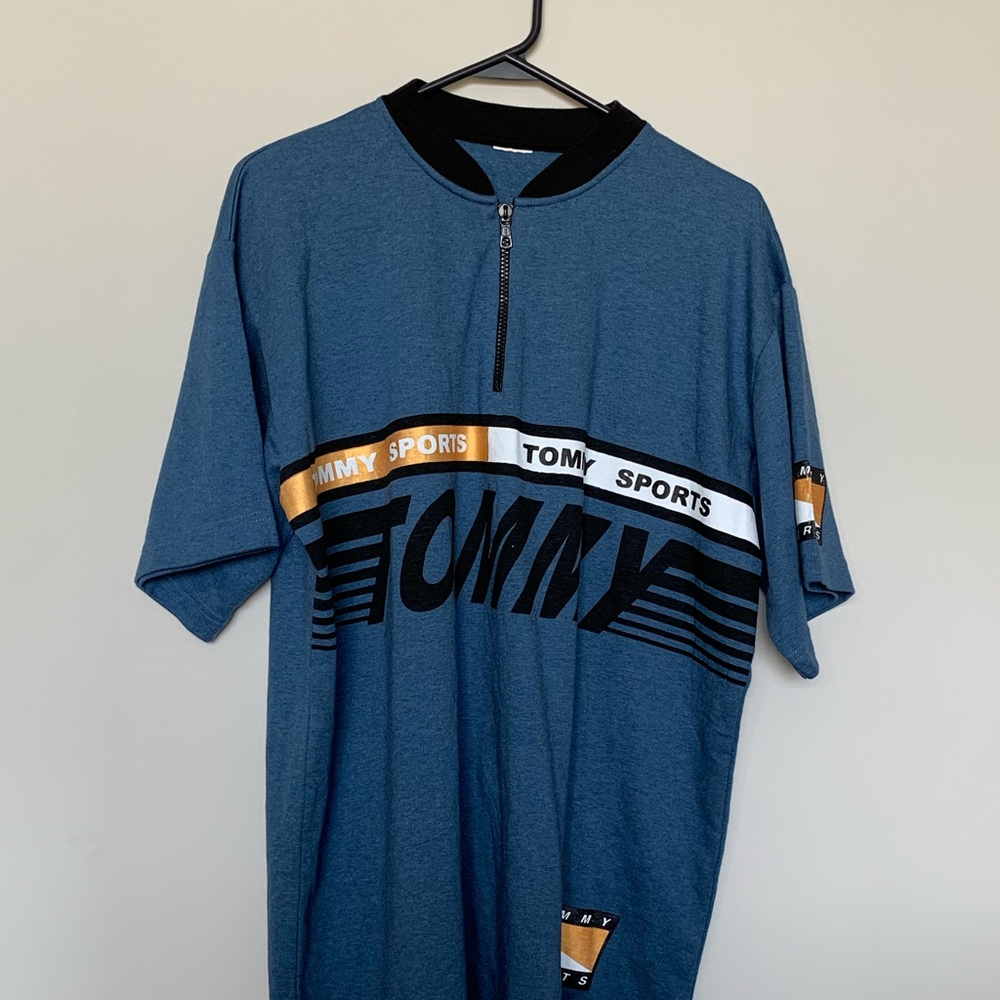 Tommy Sports zip tee size L